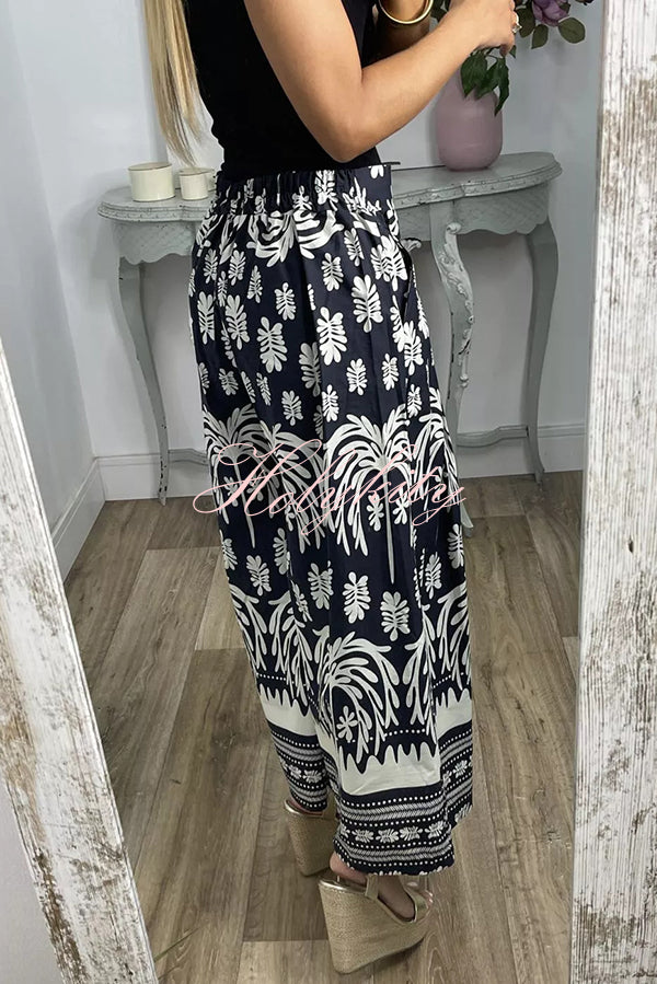 Unique Print Elastic Waist Loose Pocket Holiday Wide Leg Pants