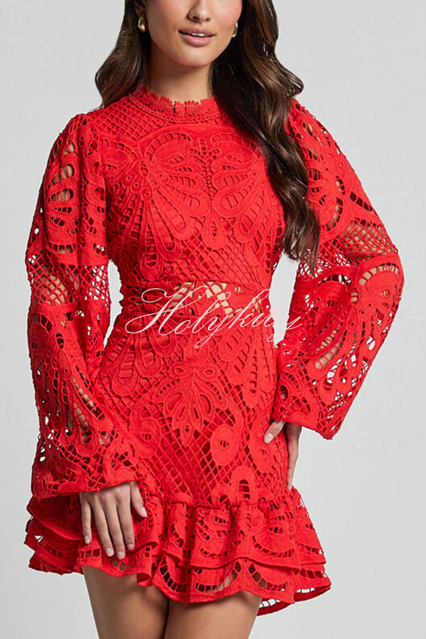 Solid Color Hollow Long-sleeved Waisted Lace Mini Dress