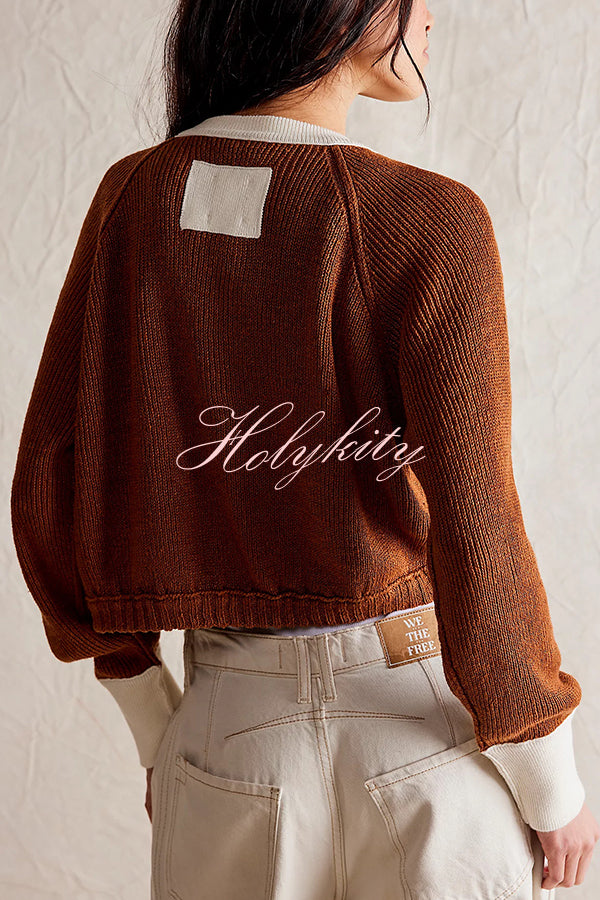 Stylish Contrasting Crew Neck Buttoned Knitted Cardigan