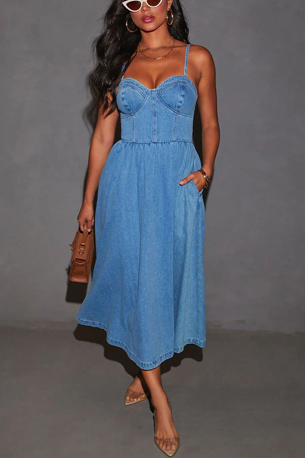 Vienna Voyage Denim Sweetheart Neck Back Zipper Pocket Midi Dress